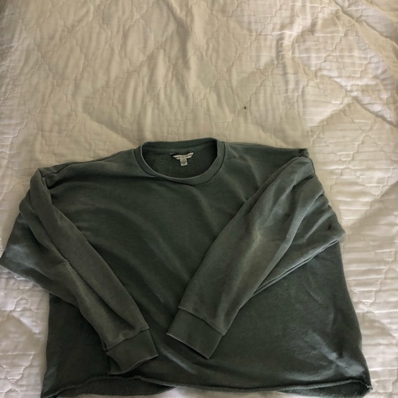 lightly cropped crew neck - Picture 1 of 2